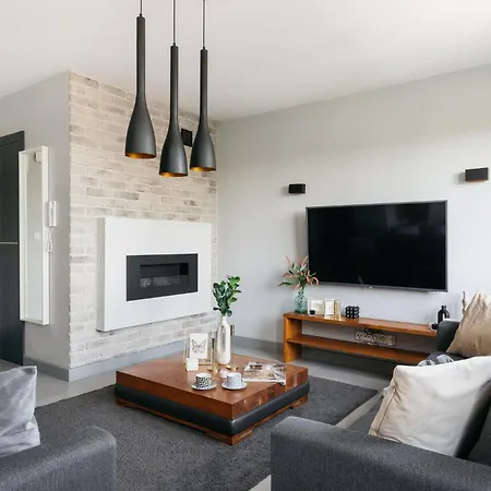 Meadows9 Apartment By Cracovia Prime
