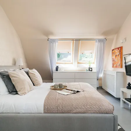 Meadows9 Apartment By Cracovia Prime *